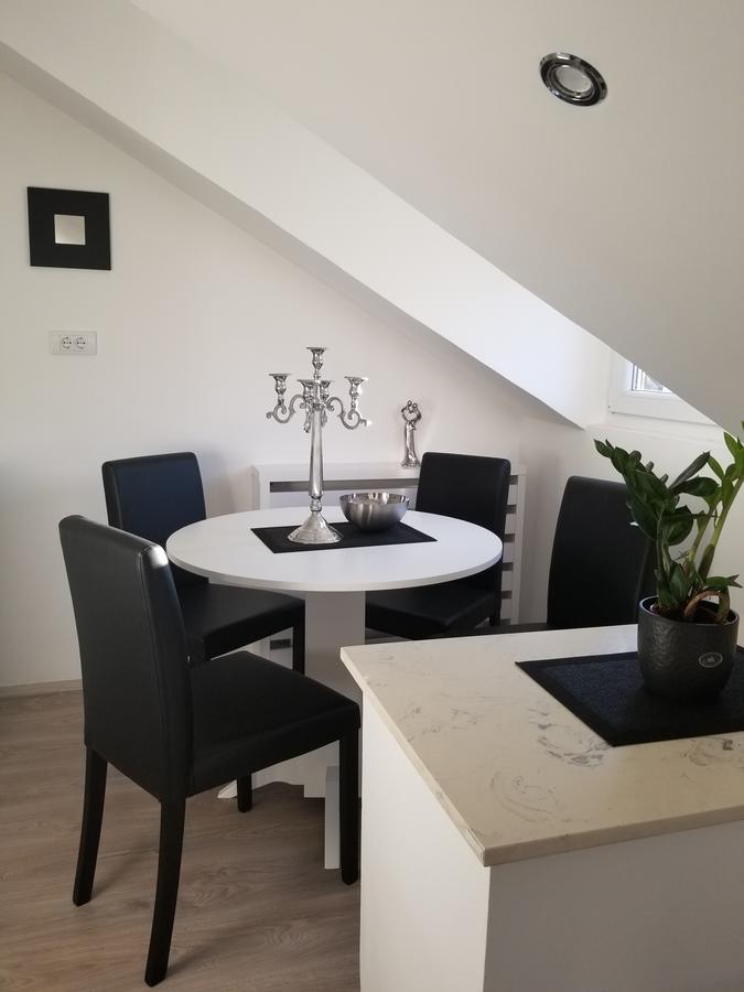 Stan Na Dan Angel Apartamento Novi Sad Exterior foto