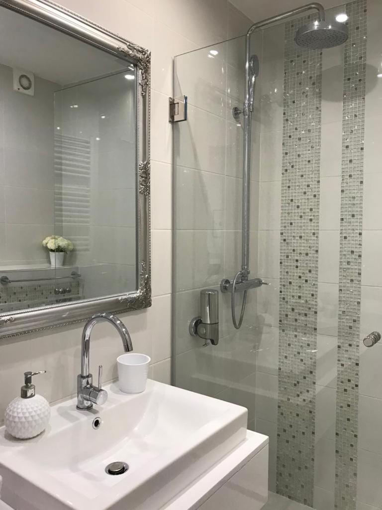 Stan Na Dan Angel Apartamento Novi Sad Exterior foto